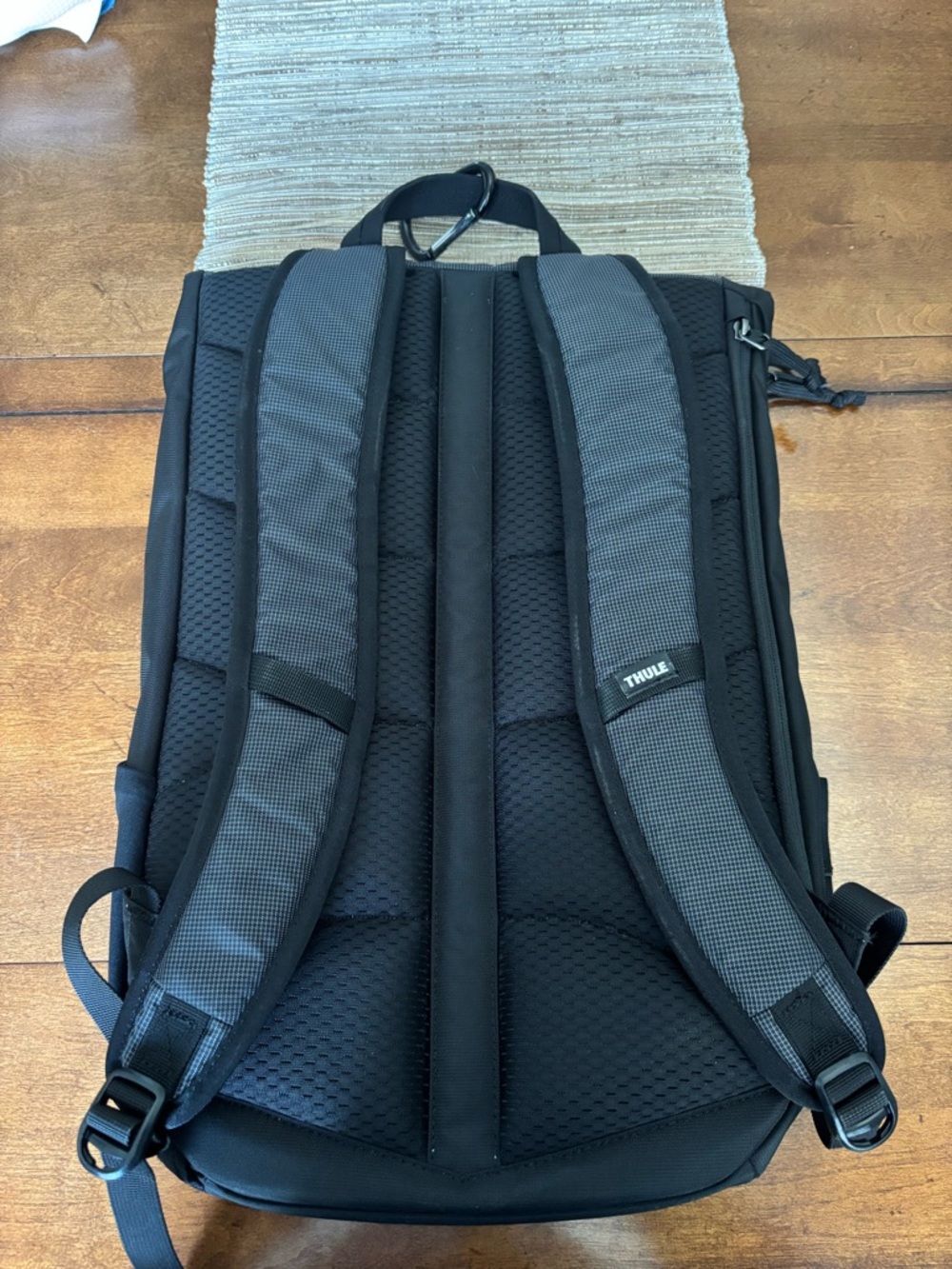 Like new Thule Backpack - Picture 2 of 3